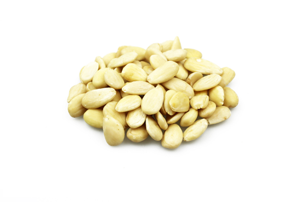 Amandes blanches dépelliculées biologiques